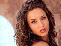 Malena Morgan, Spojrzenie