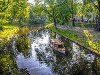Drzewa, Rzeka, Park, Motorówka, Dom, Zielone