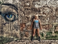 Mur, Kobieta