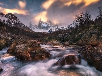 Rzeka, Argentyna, Skały, Cerro Torre, Park Narodowy Los Glaciares, Patagonia, Góra
