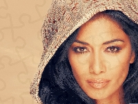 Nicole Scherzinger, Czapeczka