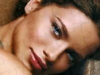 Niebieskie, Adriana Lima, Oczy