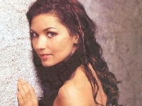 Odkryte, Shania Twain, Ramiona