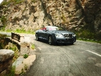 Ostry, Bentley Continental GTC, Zakręt