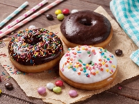 Trzy, Pączki, Lukrowane, Polewa, Donuty