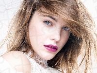 Barbara Palvin, Spojrzenie