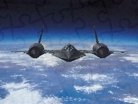 Ponad, SR-71 Blackbird, Chmurami