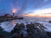 Latarnia morska Portland Head Light, Morze, Stany Zjednoczone, Stan Maine, Skały