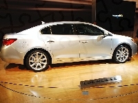 Prezentacja, Buick LaCrosse, Salon