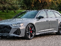 Audi RS6 Avant, Przód
