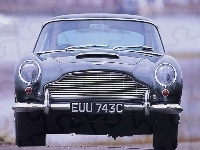 Przód, Aston Martin DB6