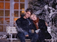 Jeremy Irvine, Dakota Fanning, Śnieg, Film, Aktor, Ławka