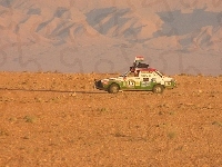 Pustynia, Dacia 1300, Wyprawa