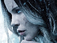 Kate Beckinsale, Profil, Underworld: Wojny krwi, Twarz, Rany