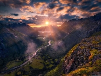 Norwegia, Góry, Dolina Romsdalen, Wschód słońca, Rzeka Rauma