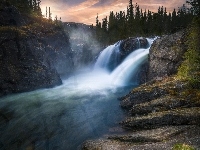 Wodospad Rjukandefossen, Drzewa, Norwegia, Gmina Hemsedal, Skały