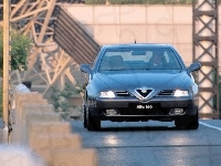 Alfa Romeo 166