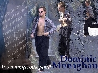 rozpięta koszula, Dominic Monaghan, okulary