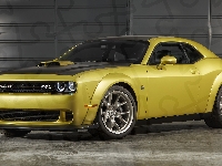 Żółty, Dodge Challenger RT