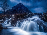 Chmury, Szkocja, Drzewa, Buachaille Etive Mor, Rzeka, Skały, Góra, Coupall river