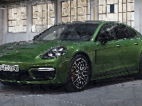 Zielone, Porsche Panamera S