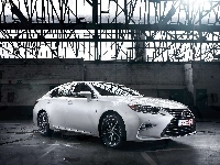 Samochód, Lexus ES 200