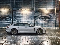 Ściana, Porsche Panamera 4 Sport Turismo, 2017, Street art
