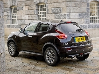 Czarny, Nissan Juke Shiro