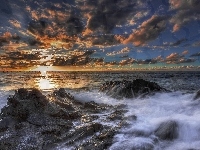 Teneryfa, Chmury, Słońce Skała, Morze, Hiszpania, Wybrzeże Punta del Hidalgo, Przebijające