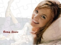 Britney Spears, Uśmiech