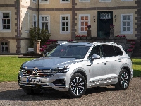 2020, Volkswagen Touareg, Srebrny