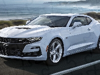 Biały, Chevrolet Camaro SS