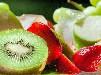 Truskawki, Jabłka, Kiwi, Winogrona