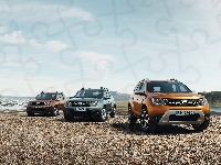 Trzy, Dacia Duster I, Samochody, 2018, Dacia Duster II