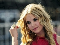 Uśmiech, Ashley Benson, Aktorka, Rozmycie