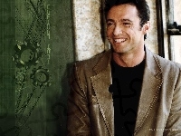 uśmiech, Hugh Jackman, czarna koszulka