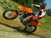 Wahacz, KTM 125 SX, Opony