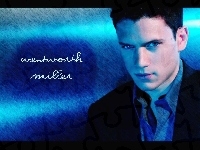 Wentworth Miller, czarna marynarka