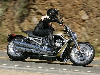 Właściwości, Harley Davidson V-Rod, Jezdne