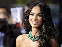 Włosy, Megan Fox, Korale