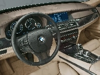 Wnętrze, BMW seria 7 F01, Środek