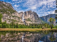 Wodospad, Drzewa, Rzeka, Kalifornia, Park Narodowy Yosemite, Skały, Stany Zjednoczone, Góry