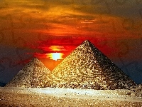 Słońca, Zachód, Piramidy