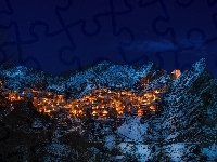 Castelmezzano, Prowincja Potenza, Domy, Światła, Noc, Dolomity, Włochy, Góry, Zima