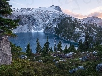 Hrabstwo Garfield, Góry, Roślinność, Stany Zjednoczone, Jezioro Cyclone Lake, Stan Utah, Kamienie